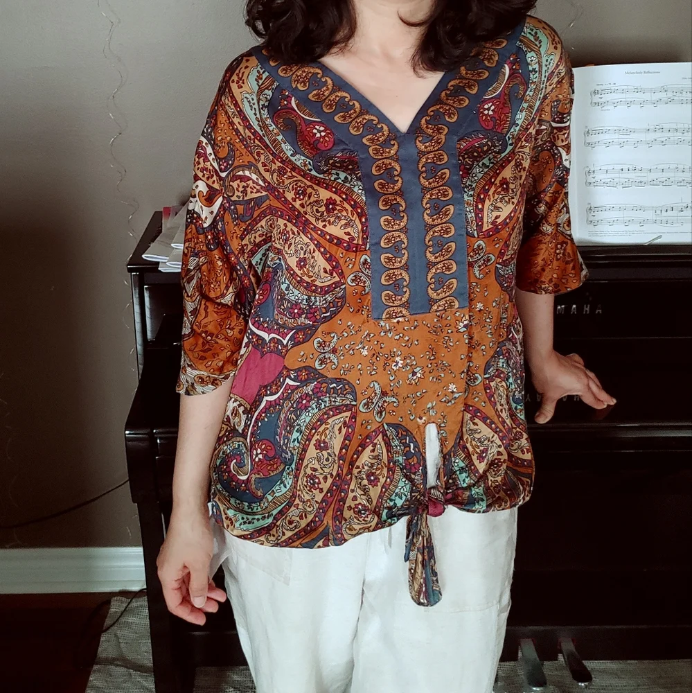 🛍️Guess by Marciano 100% Charmeuse Silk Top - Picture 1 of 8